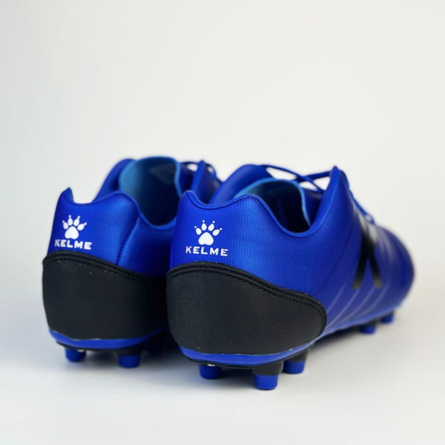 Zapatos de Fútbol Neo MG Kids Azul Eléctrico Kelme (2)