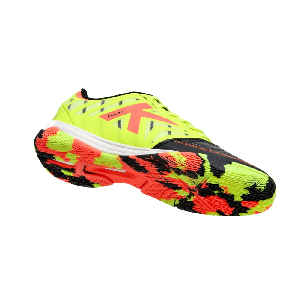 Zapatillas Futsal All In Negro y Lima Kelme (1)