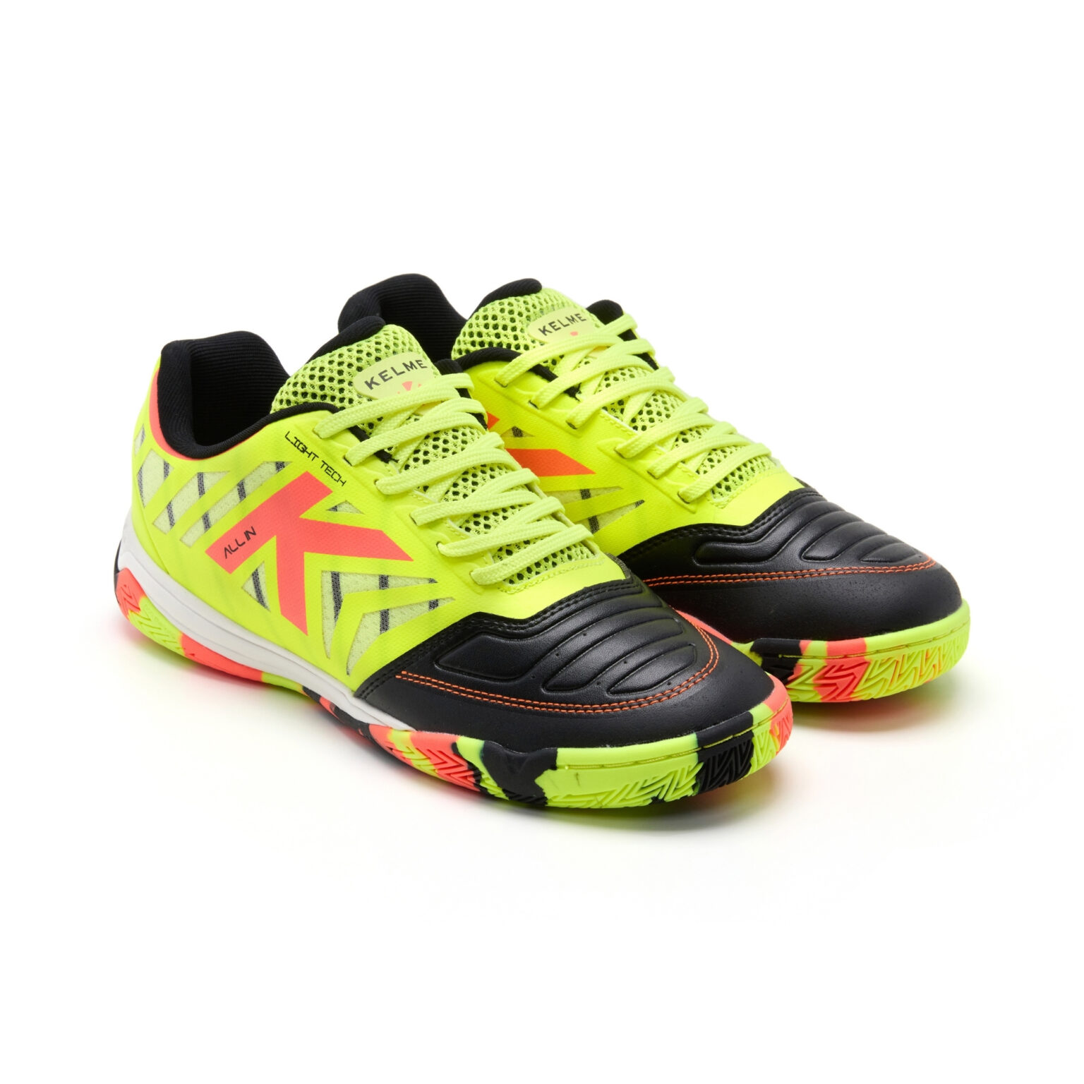 Zapatillas Futsal All In Negro y Lima Kelme (3)