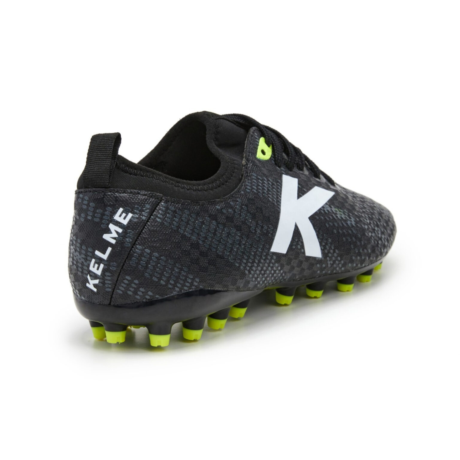 Zapatos de Fútbol Pulse MG Negro y Blanco Kelme (1)