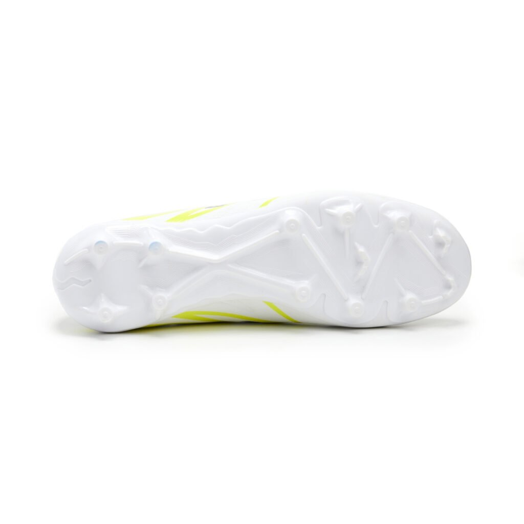 Zapatos de Fútbol Ritmo MG Blanco Kelme (5)